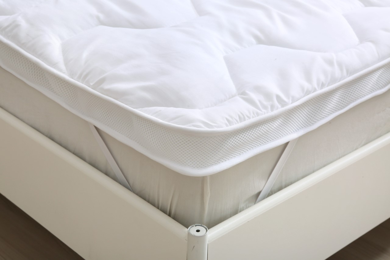 hotel memory foam and microfibre mattress topper